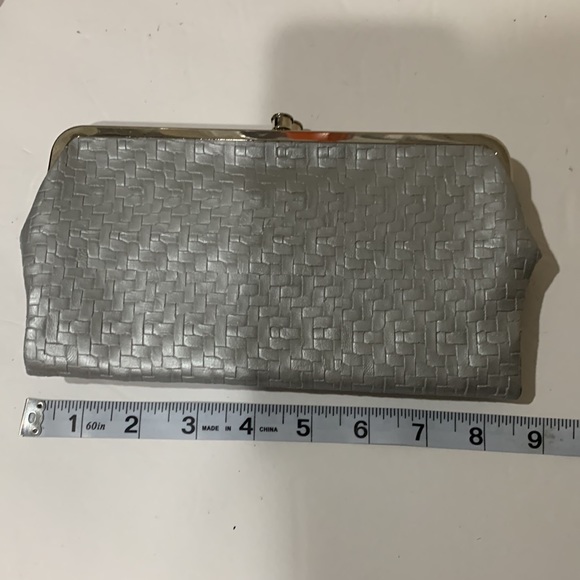 Clutch - Picture 9 of 12